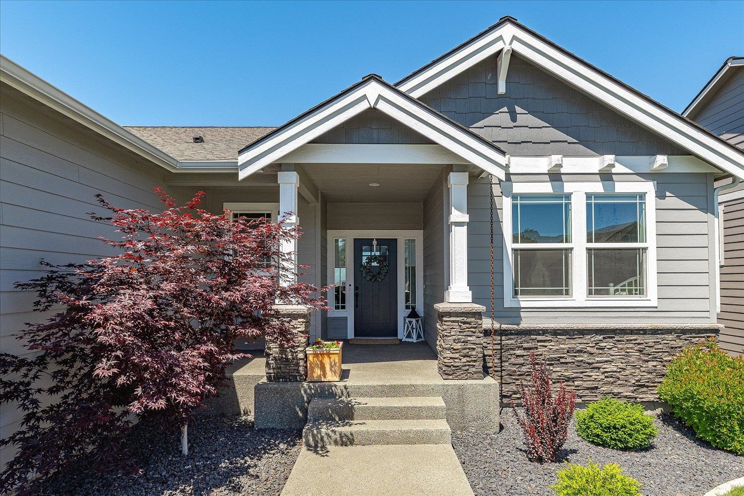 Greenacres, Washington, 99016, United States, 5 Bedrooms Bedrooms, ,3 BathroomsBathrooms,Residential,For Sale,1848364
