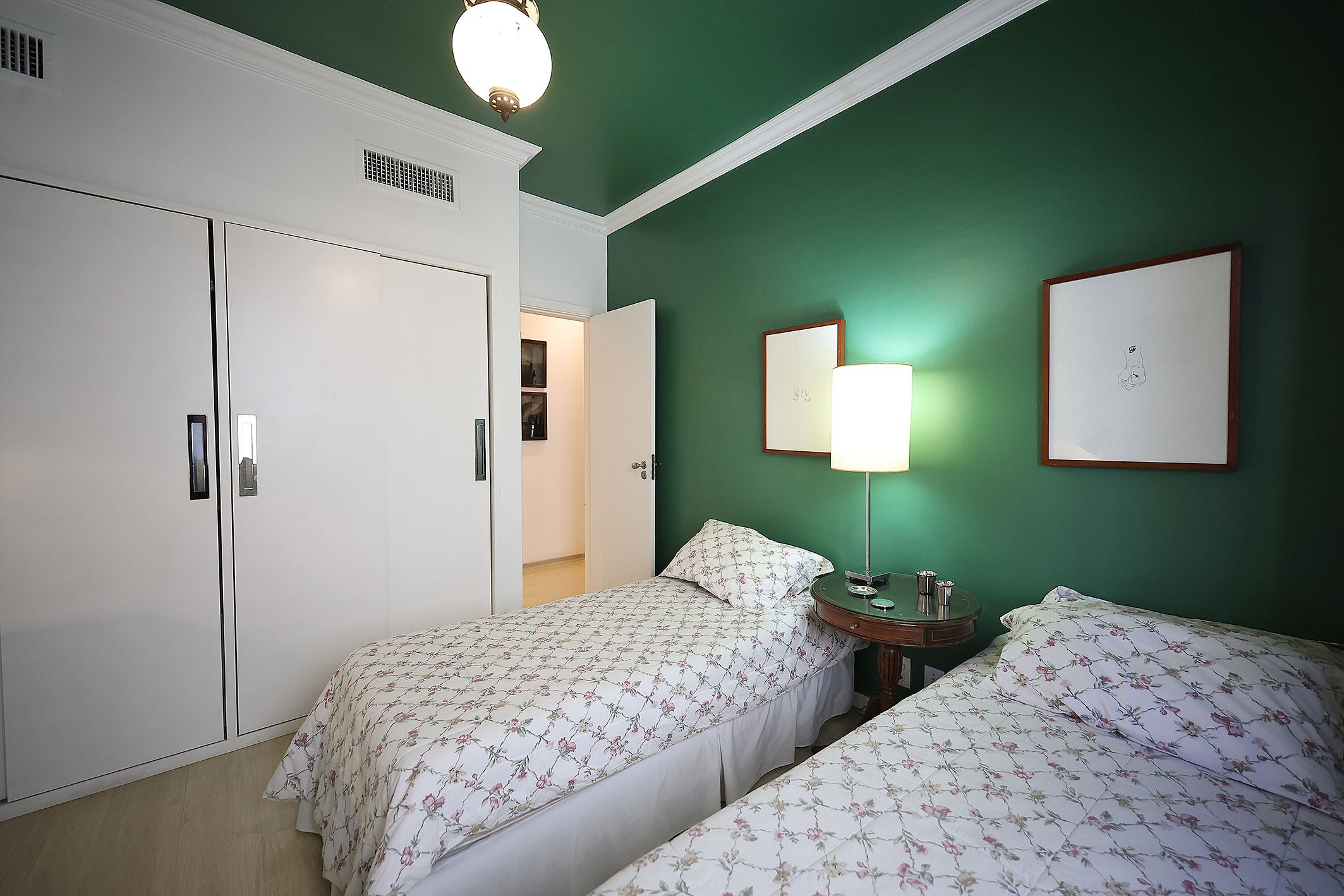 Apartment with Open Views and a Circular Layout Near the Beach - 物件實景