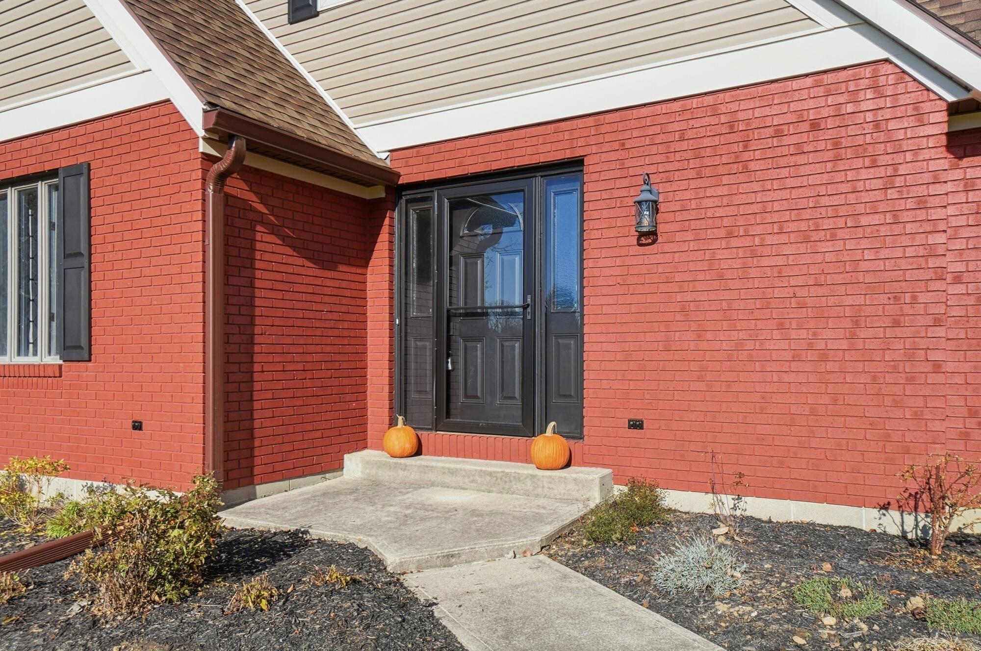 Springfield, Ohio, 45504, United States, 5 Bedrooms Bedrooms, ,3 BathroomsBathrooms,Residential,For Sale,1998267