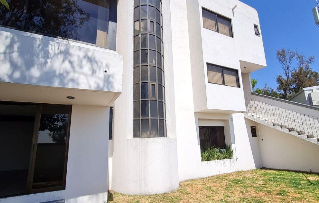 Bosque de Bolonia, Naucalpan de Juárez, Estado de México, 53296, Mexico, 5 Bedrooms Bedrooms, ,5 BathroomsBathrooms,Residential,For Sale,Bosque de Bolonia,1441617