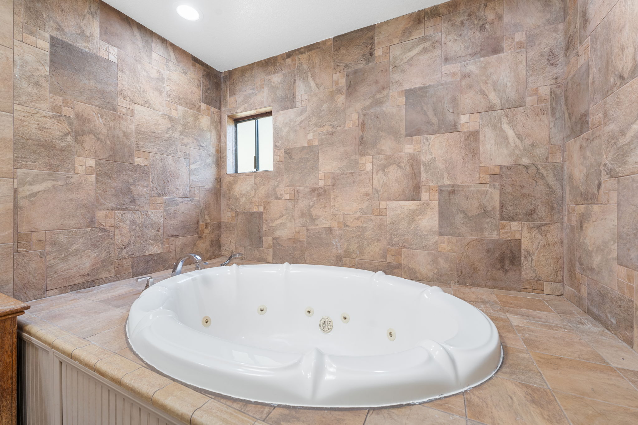 Lytle Creek, California, 92358, United States, 3 Bedrooms Bedrooms, ,2 BathroomsBathrooms,Residential,For Sale,1995534