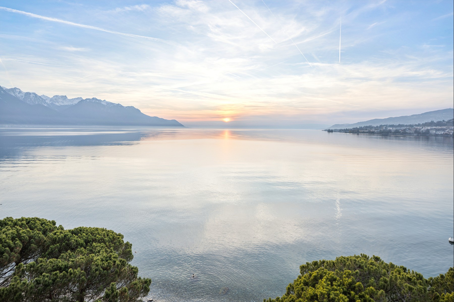  An exceptional location right on the lakefront - 物件實景