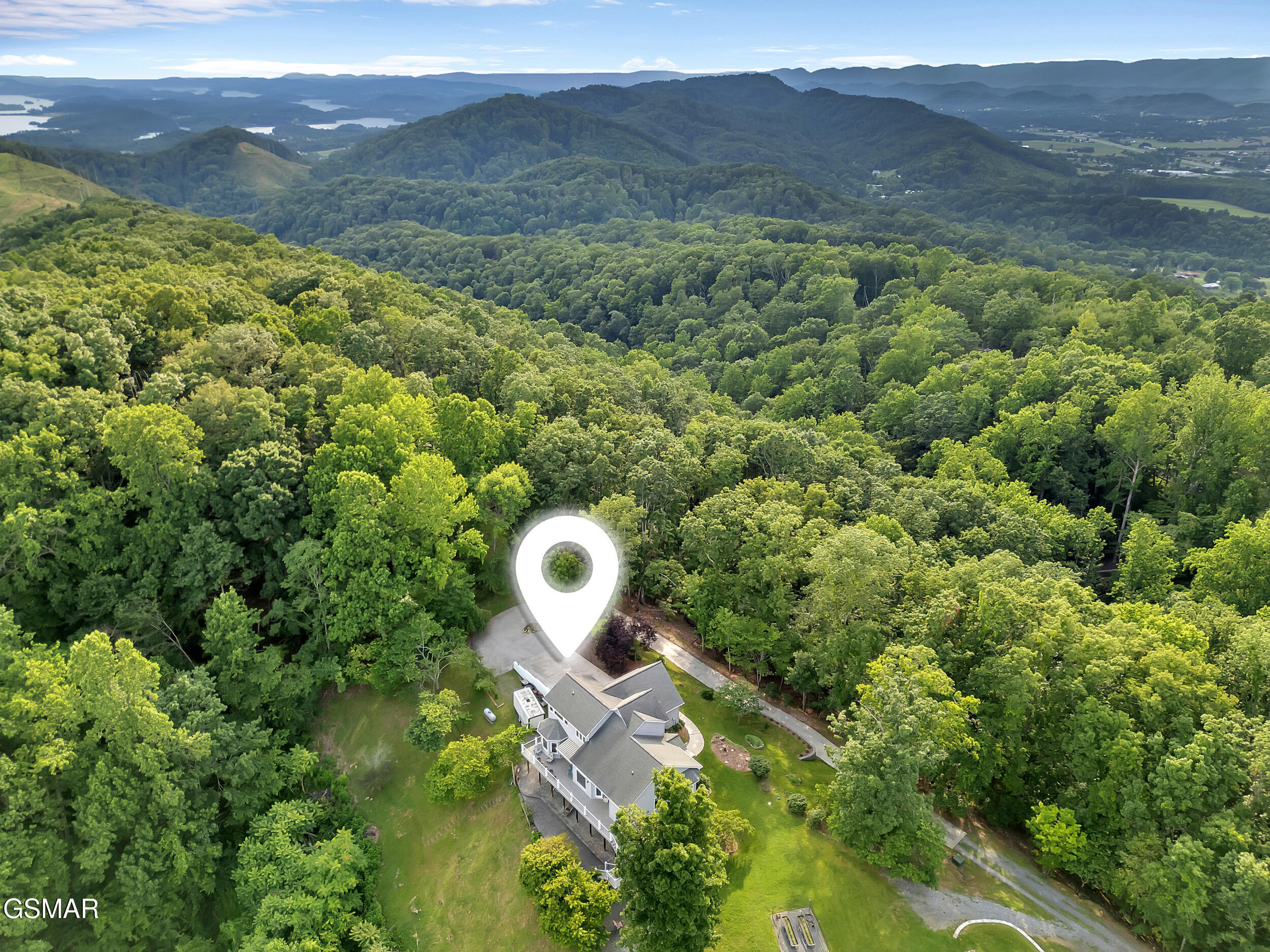 Mooresburg, Tennessee, 37811, United States, 2 Bedrooms Bedrooms, ,4 BathroomsBathrooms,Residential,For Sale,1861149