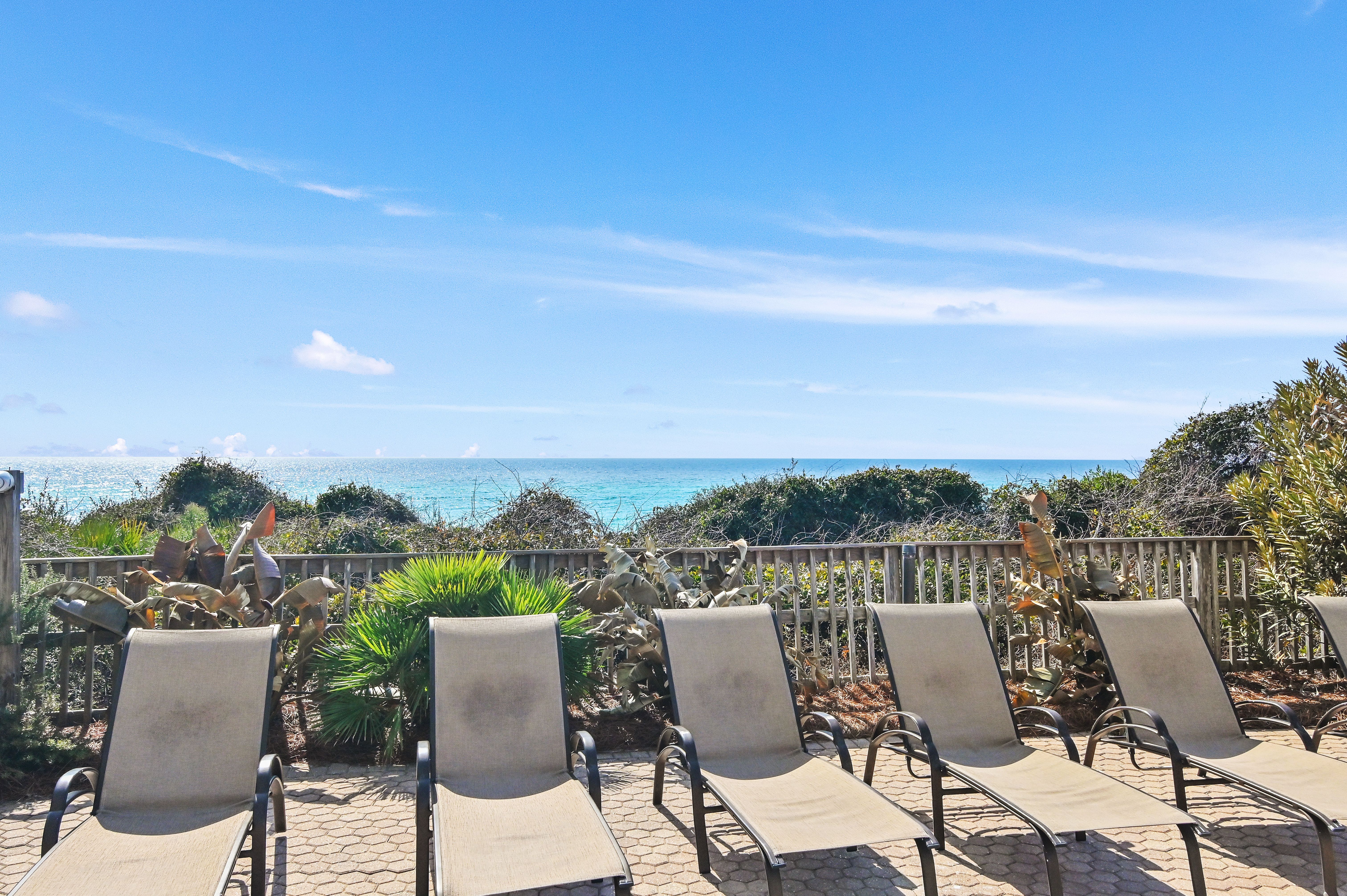  Rare Side-Porch Gulf-Front Condo In Seagrove Beach - 物件實景