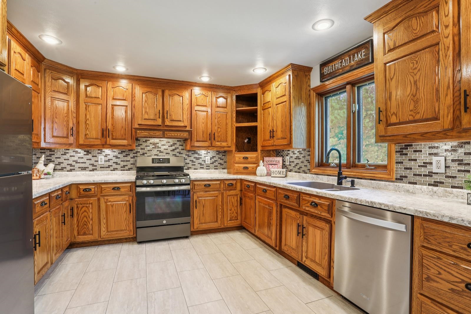 BRILLION, Wisconsin, 54110, United States, 4 Bedrooms Bedrooms, ,4 BathroomsBathrooms,Residential,For Sale,1911186