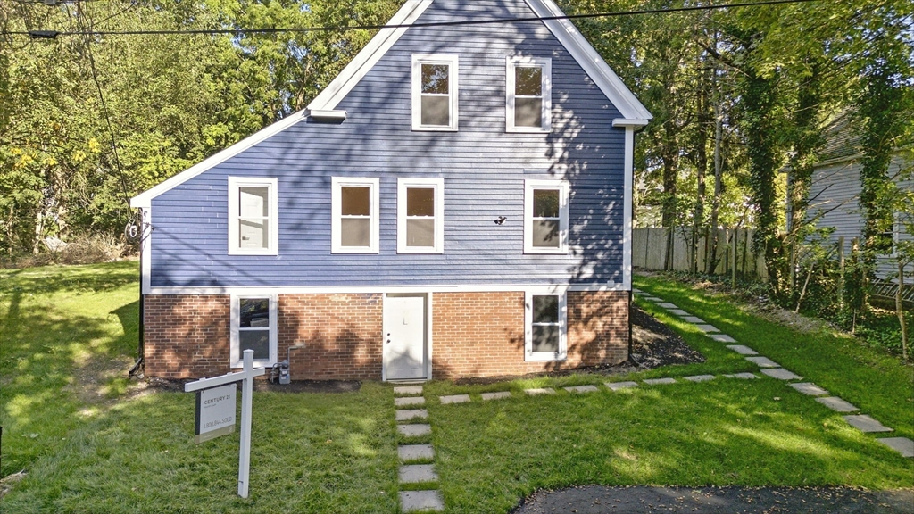 East Bridgewater, Massachusetts, 02333, United States, 3 Bedrooms Bedrooms, ,3 BathroomsBathrooms,Residential,For Sale,1943451