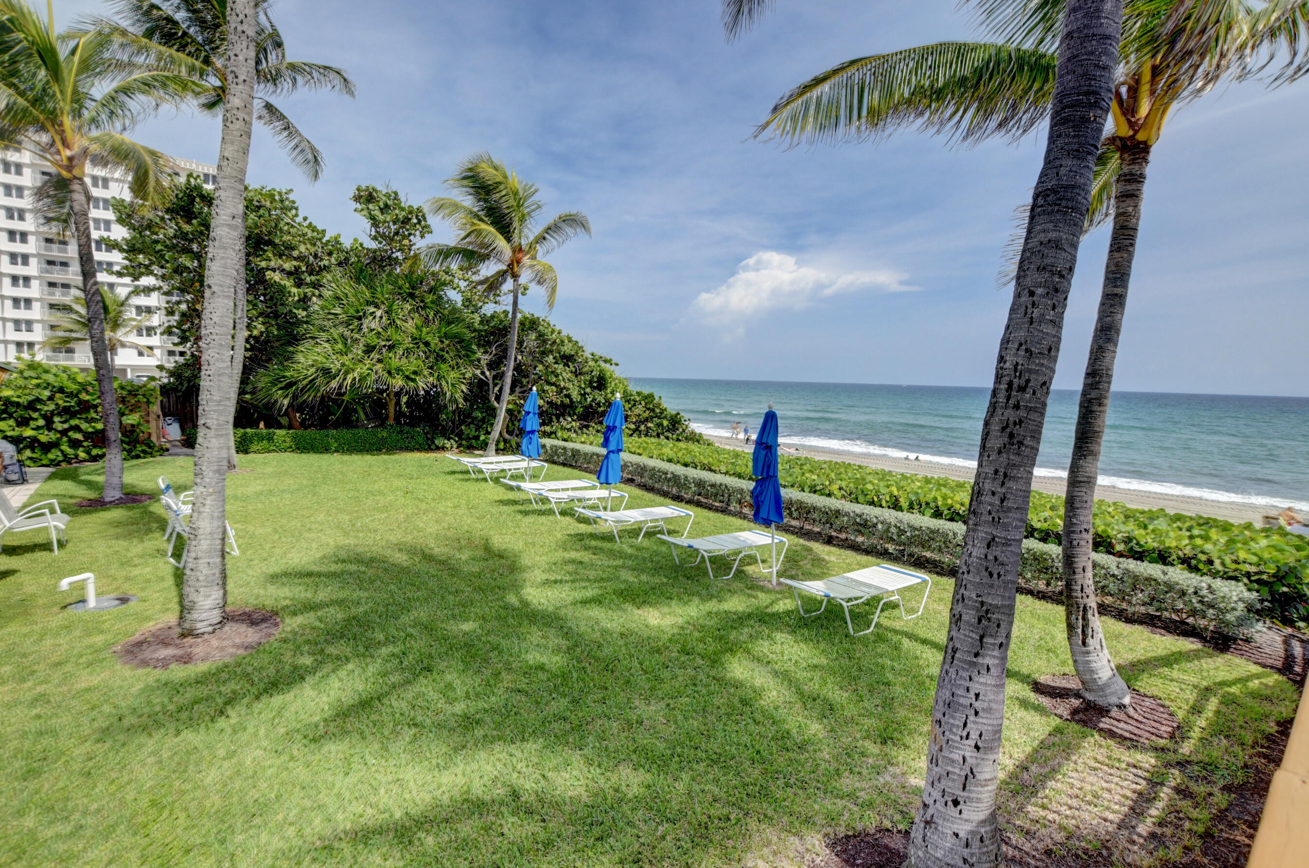 Highland Beach, Florida, 33487, United States, 2 Bedrooms Bedrooms, ,2 BathroomsBathrooms,Residential,For Sale,1907746