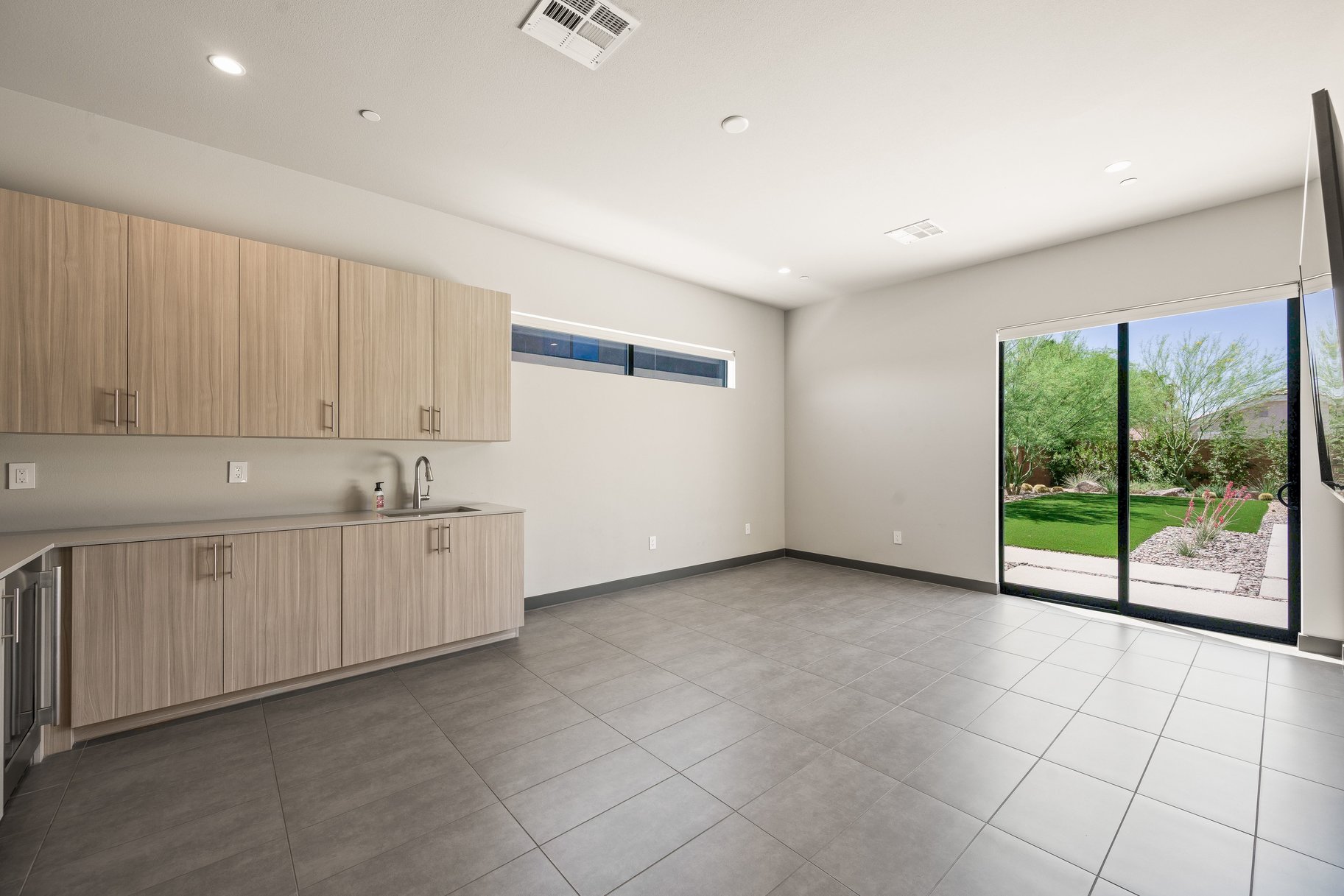  Private Contemporary Masterpiece in Las Vegas