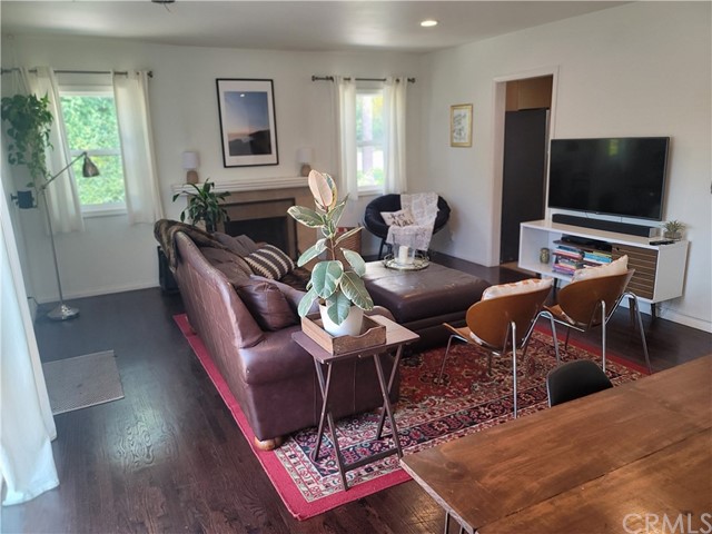 Claremont, California, 91711, United States, 3 Bedrooms Bedrooms, ,2 BathroomsBathrooms,Residential,For Sale,1935083