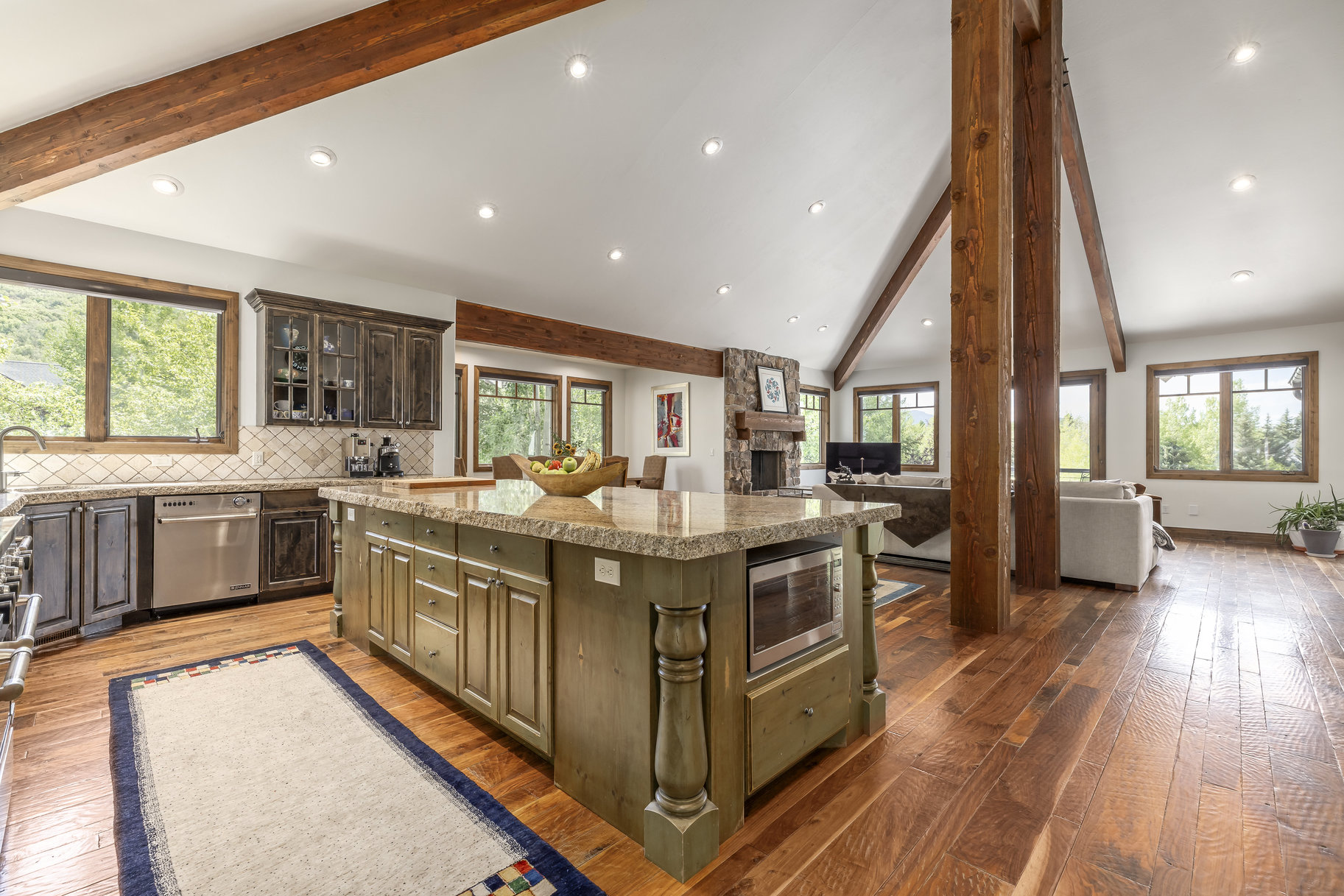  Timeless Mountain Retreat in Chatham Hills next to Rail Trail - 物件實景