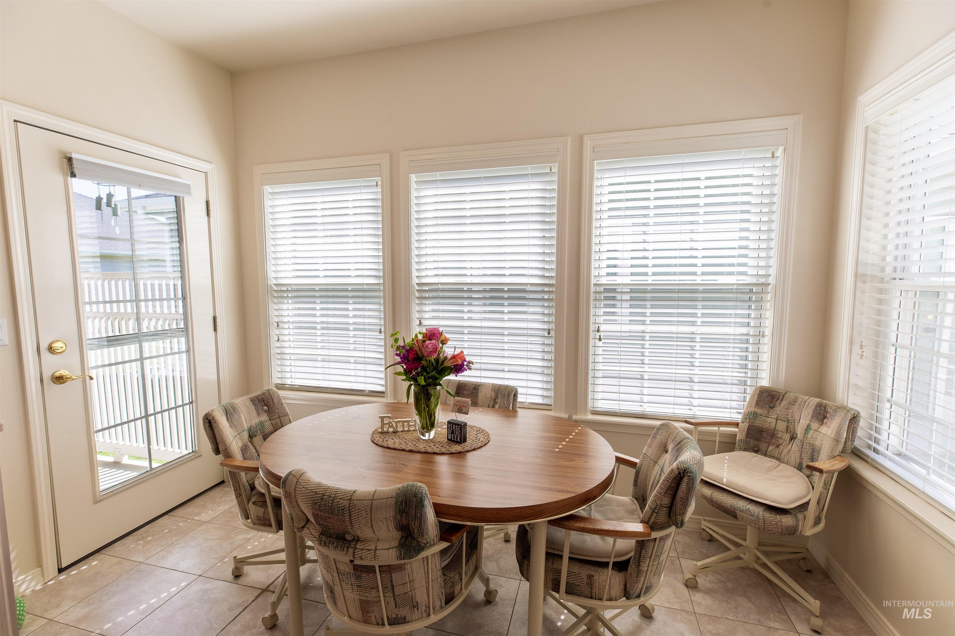 Meridian, Idaho, 83646, United States, 2 Bedrooms Bedrooms, ,Residential,For Sale,1889907
