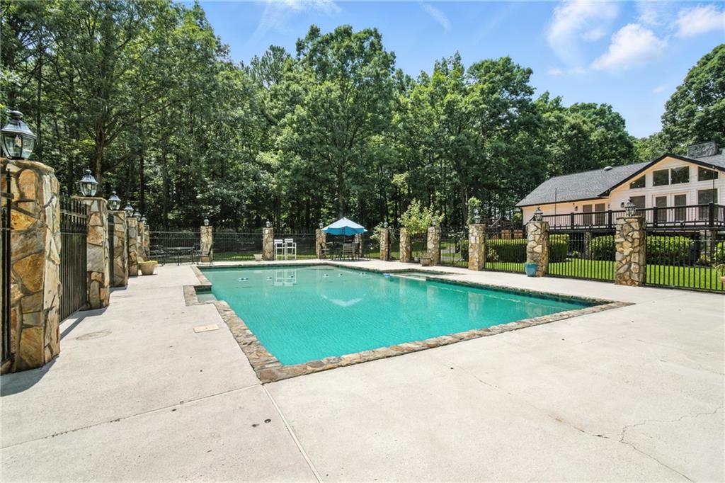 Lawrenceville, Georgia, 30045, United States, 4 Bedrooms Bedrooms, ,3 BathroomsBathrooms,Residential,For Sale,1941302