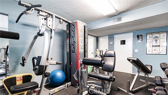 Hollywood Hills, California, 90068, United States, 2 Bedrooms Bedrooms, ,2 BathroomsBathrooms,Residential,For Sale,1981574