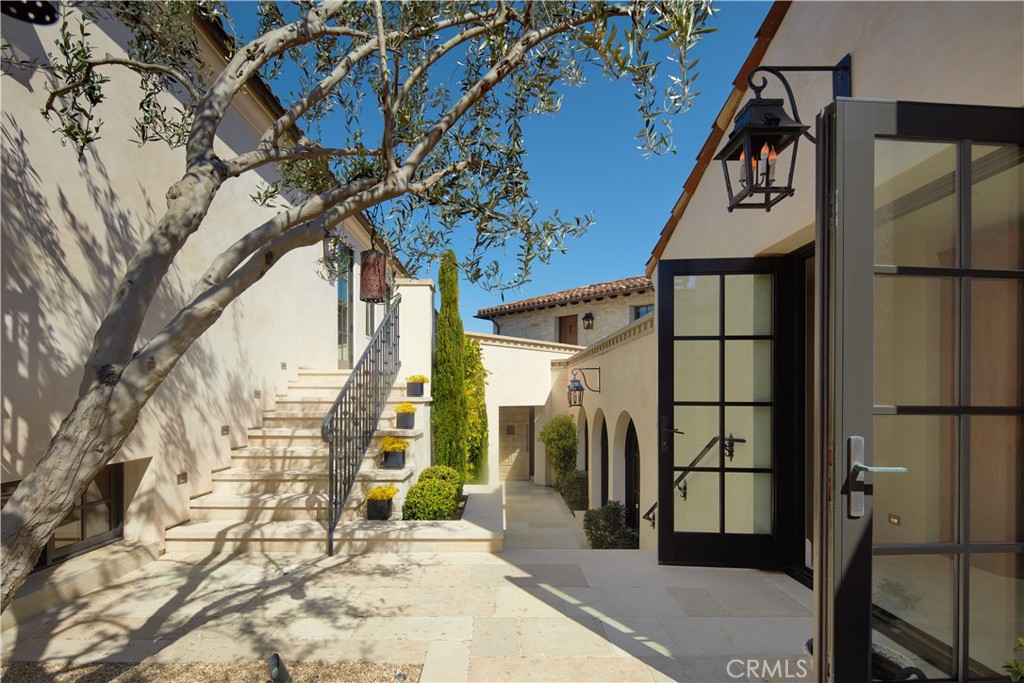 Dana Point, California, 92629, United States, 4 Bedrooms Bedrooms, ,6 BathroomsBathrooms,Residential,For Sale,1804585
