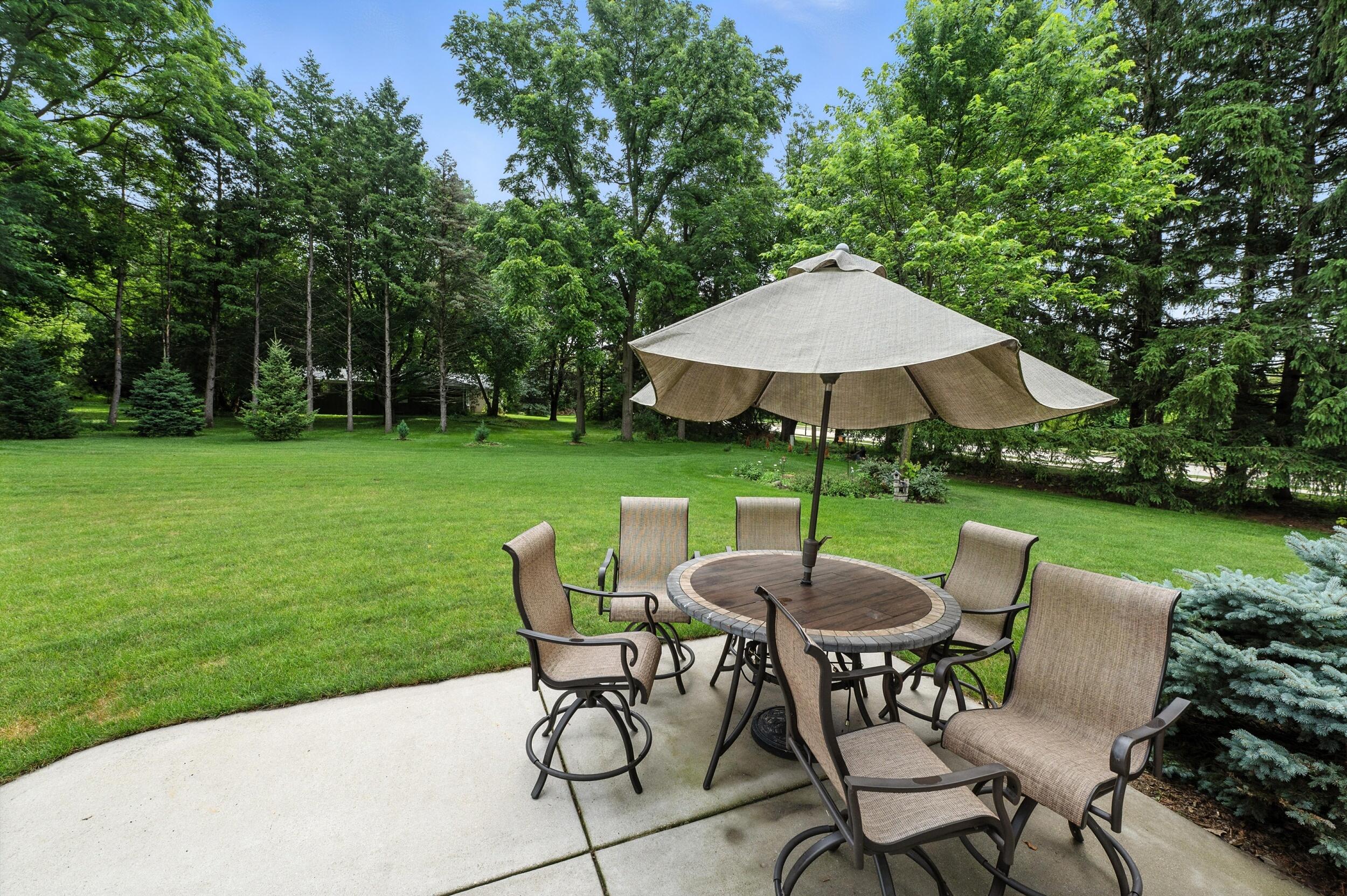 Sussex, Wisconsin, 53089, United States, 4 Bedrooms Bedrooms, ,4 BathroomsBathrooms,Residential,For Sale,1901044