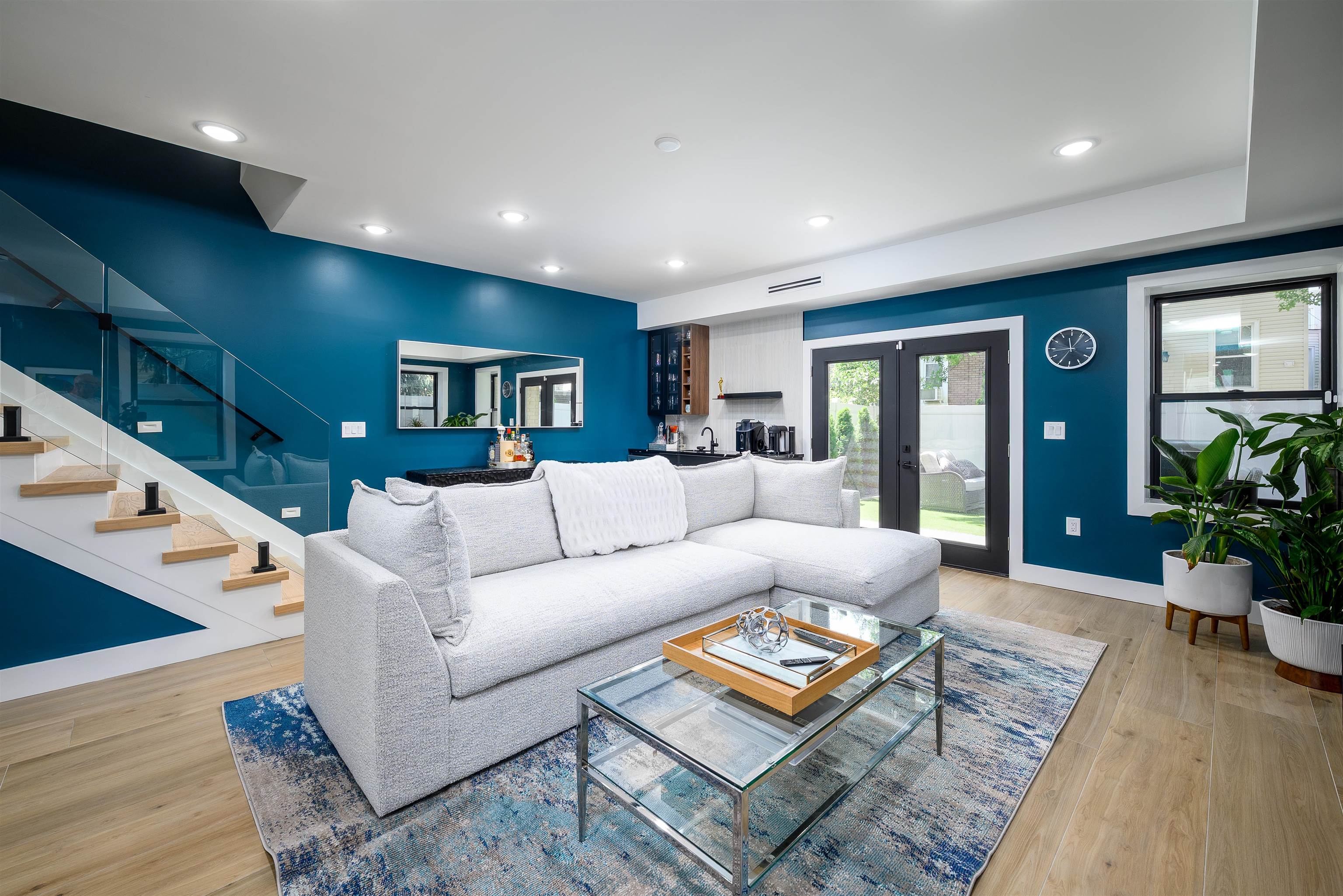 Jersey City, New Jersey, 07307, United States, 3 Bedrooms Bedrooms, ,3 BathroomsBathrooms,Residential,For Sale,1901105
