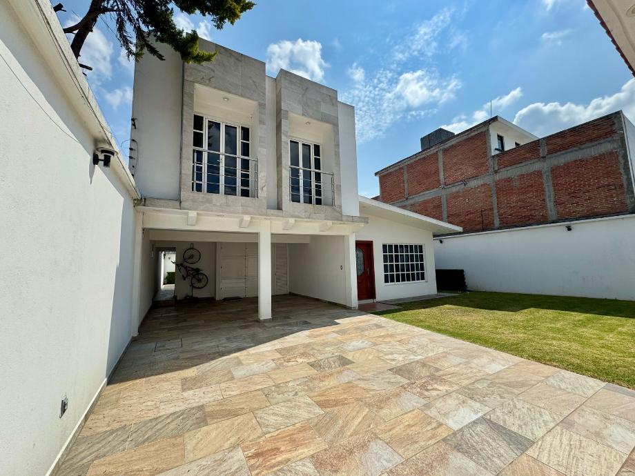 Metepec, Estado de México, 52148, Mexico, 4 Bedrooms Bedrooms, ,3 BathroomsBathrooms,Residential,For Sale,1721519