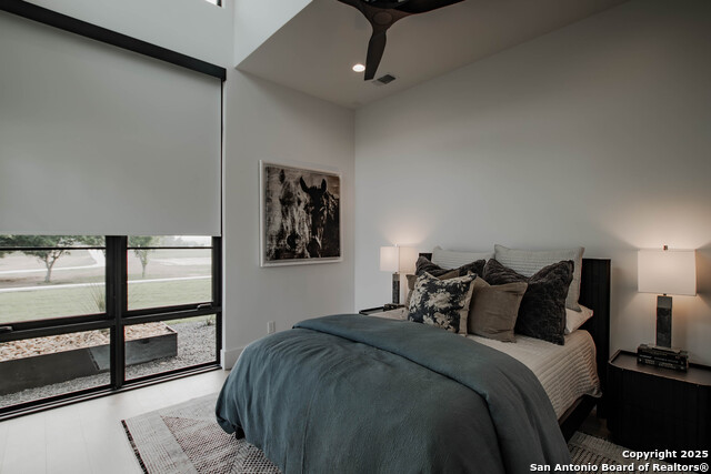 Victoria, Texas, 77904, United States, 4 Bedrooms Bedrooms, ,5 BathroomsBathrooms,Residential,For Sale,1997014