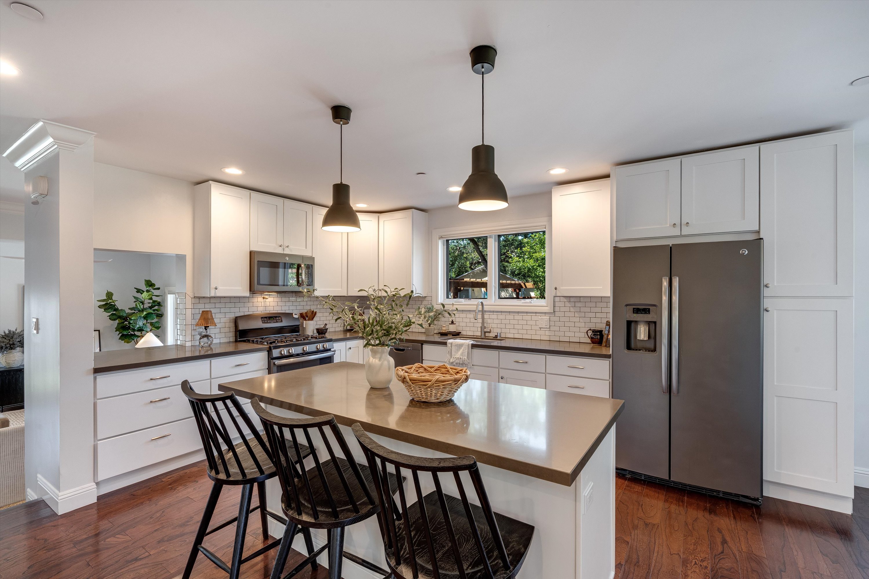  18428 4th  Avenue - 物件實景