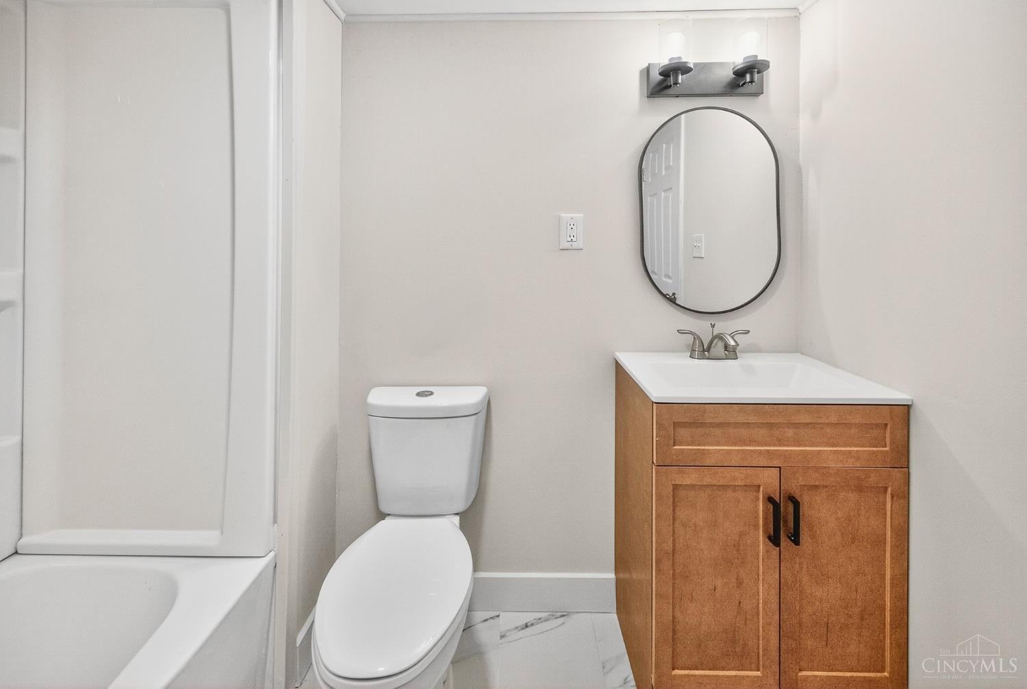 Sycamore Twp, Ohio, 45241, United States, 4 Bedrooms Bedrooms, ,4 BathroomsBathrooms,Residential,For Sale,1982774