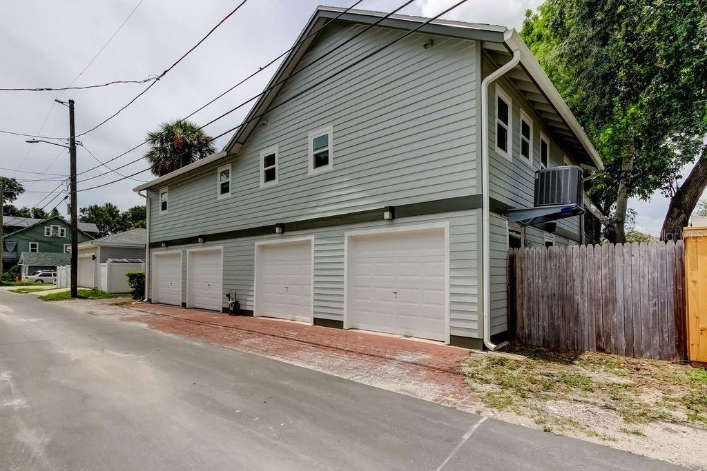 St Petersburg, Florida, 33701, United States, 3 Bedrooms Bedrooms, ,4 BathroomsBathrooms,Residential,For Sale,1895671