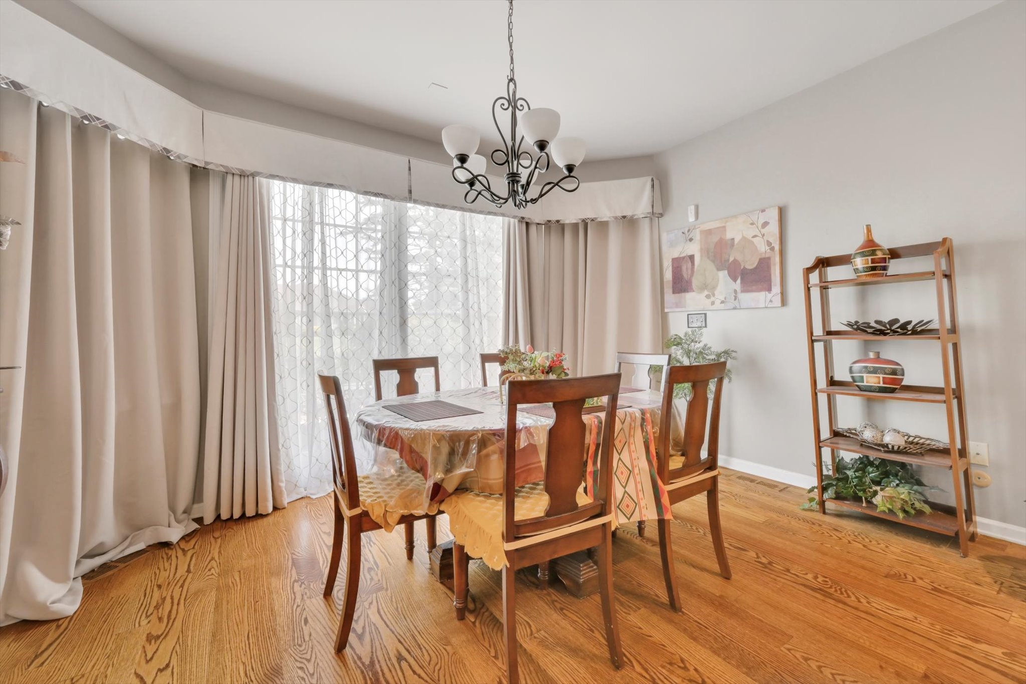 Orwigsburg, Pennsylvania, 17961, United States, 5 Bedrooms Bedrooms, ,4 BathroomsBathrooms,Residential,For Sale,1995162