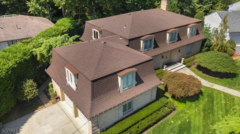 Clifton City, New Jersey, 07013, United States, 5 Bedrooms Bedrooms, ,4 BathroomsBathrooms,Residential,For Sale,1988596