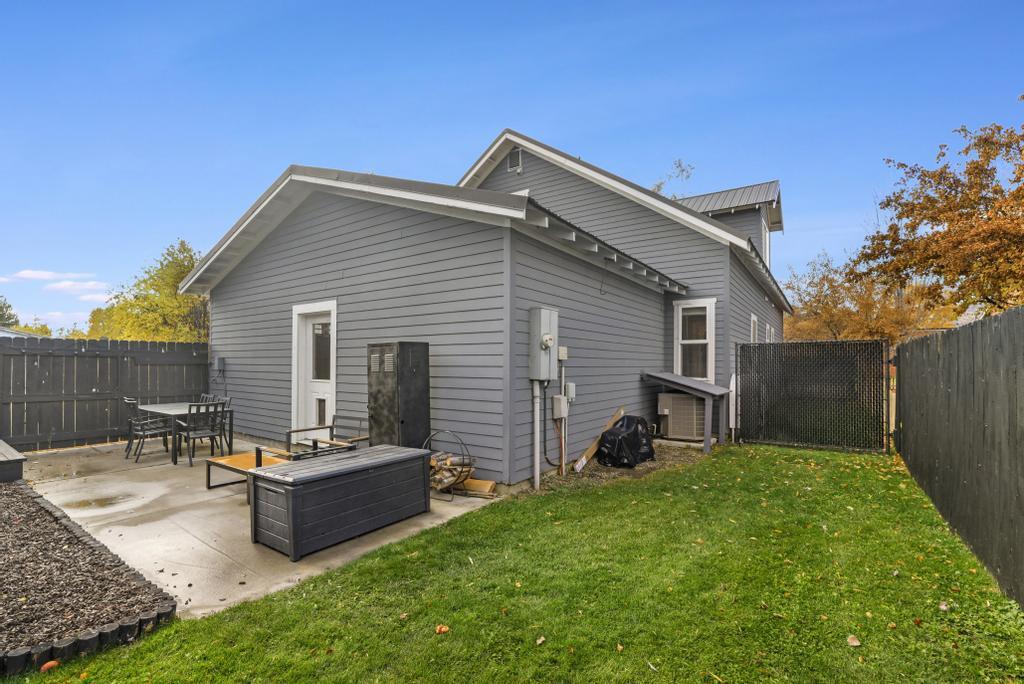 Bellevue, Idaho, 83313, United States, 4 Bedrooms Bedrooms, ,3 BathroomsBathrooms,Residential,For Sale,1989218