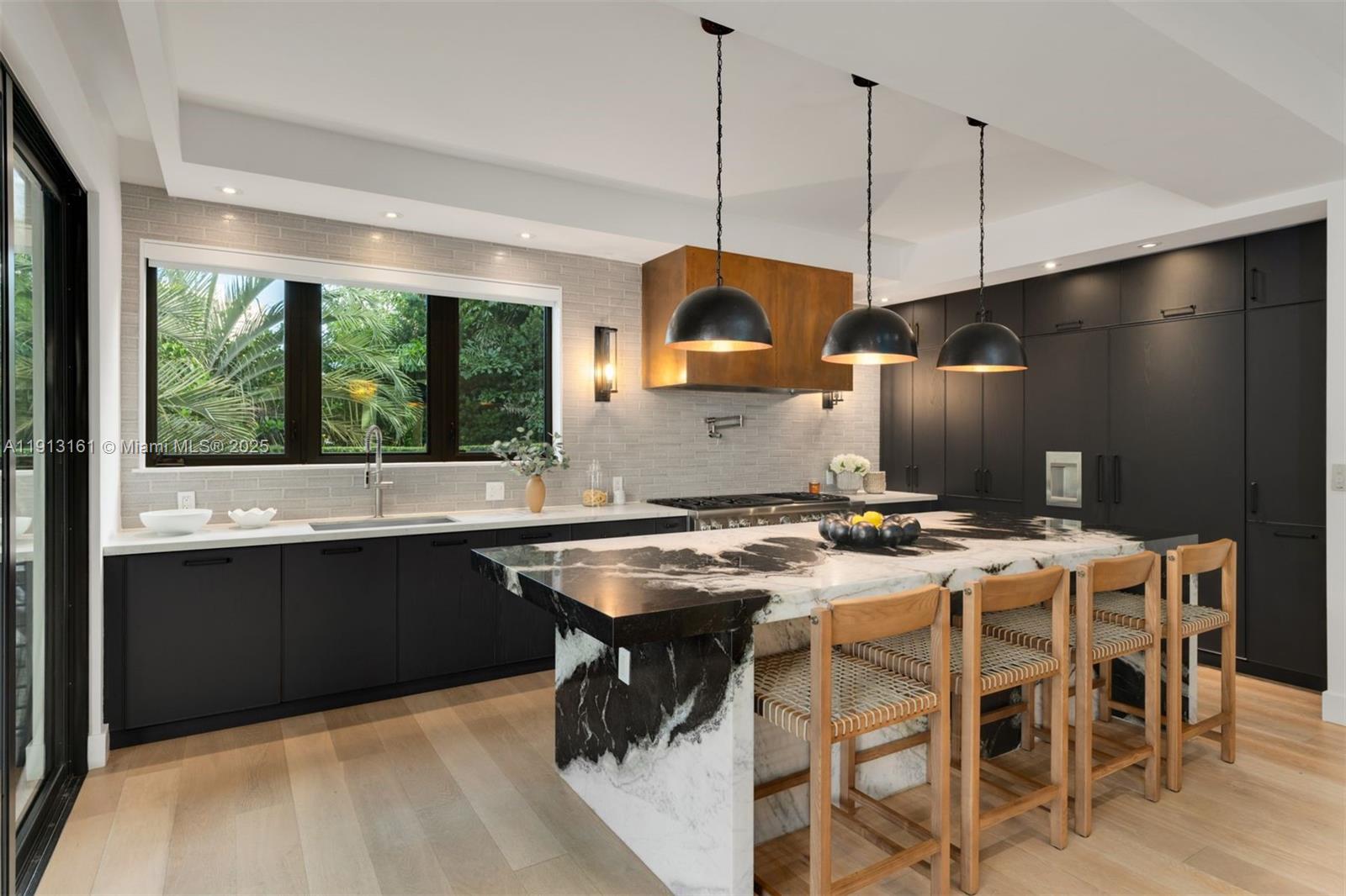 Miami Beach, Florida, 33140, United States, 9 Bedrooms Bedrooms, ,9 BathroomsBathrooms,Residential,For Sale,1993425