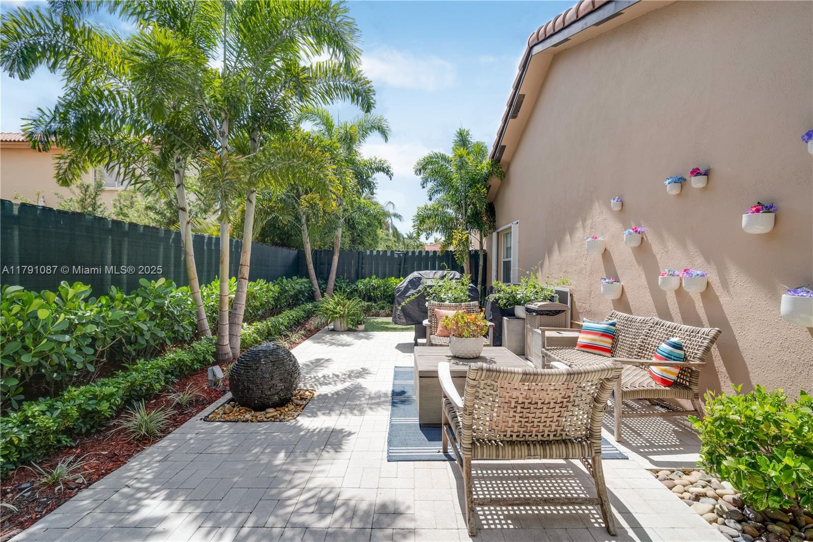 Doral, Florida, 33178, United States, 3 Bedrooms Bedrooms, ,2 BathroomsBathrooms,Residential,For Sale,1795059