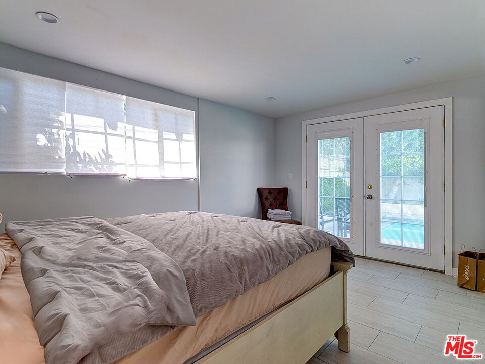 Los Angeles, California, 90019, United States, 4 Bedrooms Bedrooms, ,3 BathroomsBathrooms,Residential,For Sale,1924996