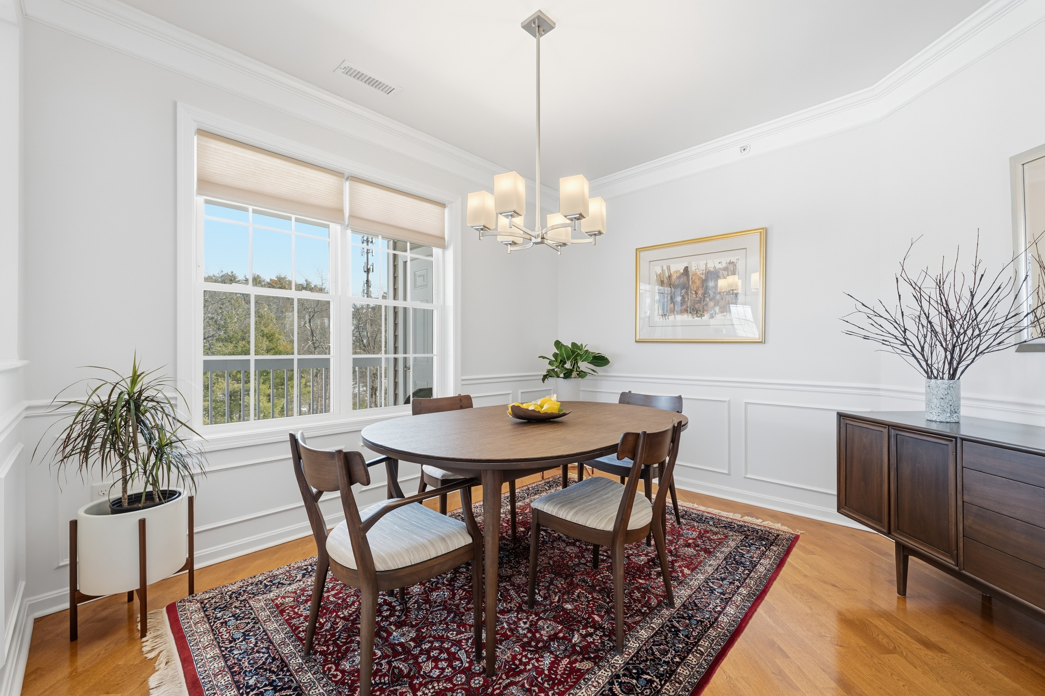 Natick, Massachusetts, 01760, United States, 2 Bedrooms Bedrooms, ,2 BathroomsBathrooms,Residential,For Sale,2015900