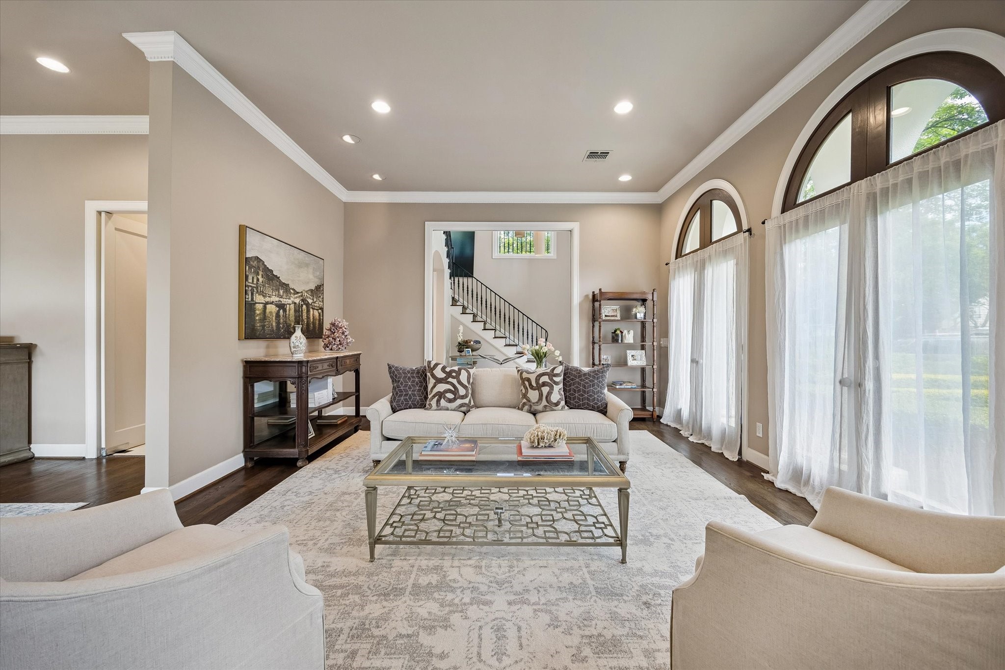  2102 Mcclendon Street - 物件實景