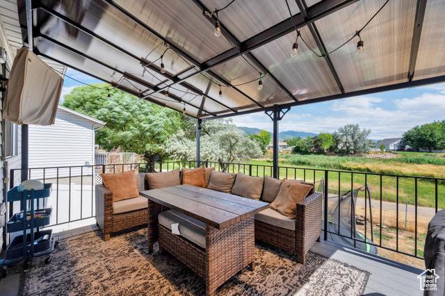 Layton, Utah, 84041, United States, 5 Bedrooms Bedrooms, ,4 BathroomsBathrooms,Residential,For Sale,1930969