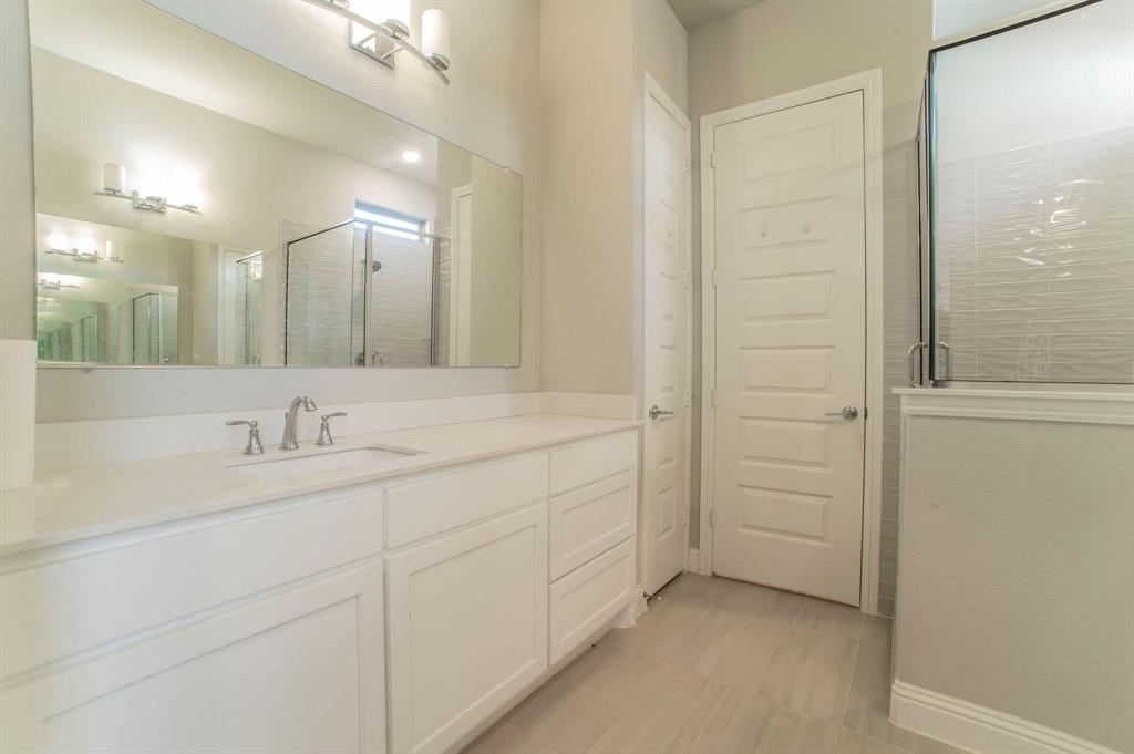 Frisco, Texas, 75033, United States, 4 Bedrooms Bedrooms, ,4 BathroomsBathrooms,Residential,For Sale,1992438