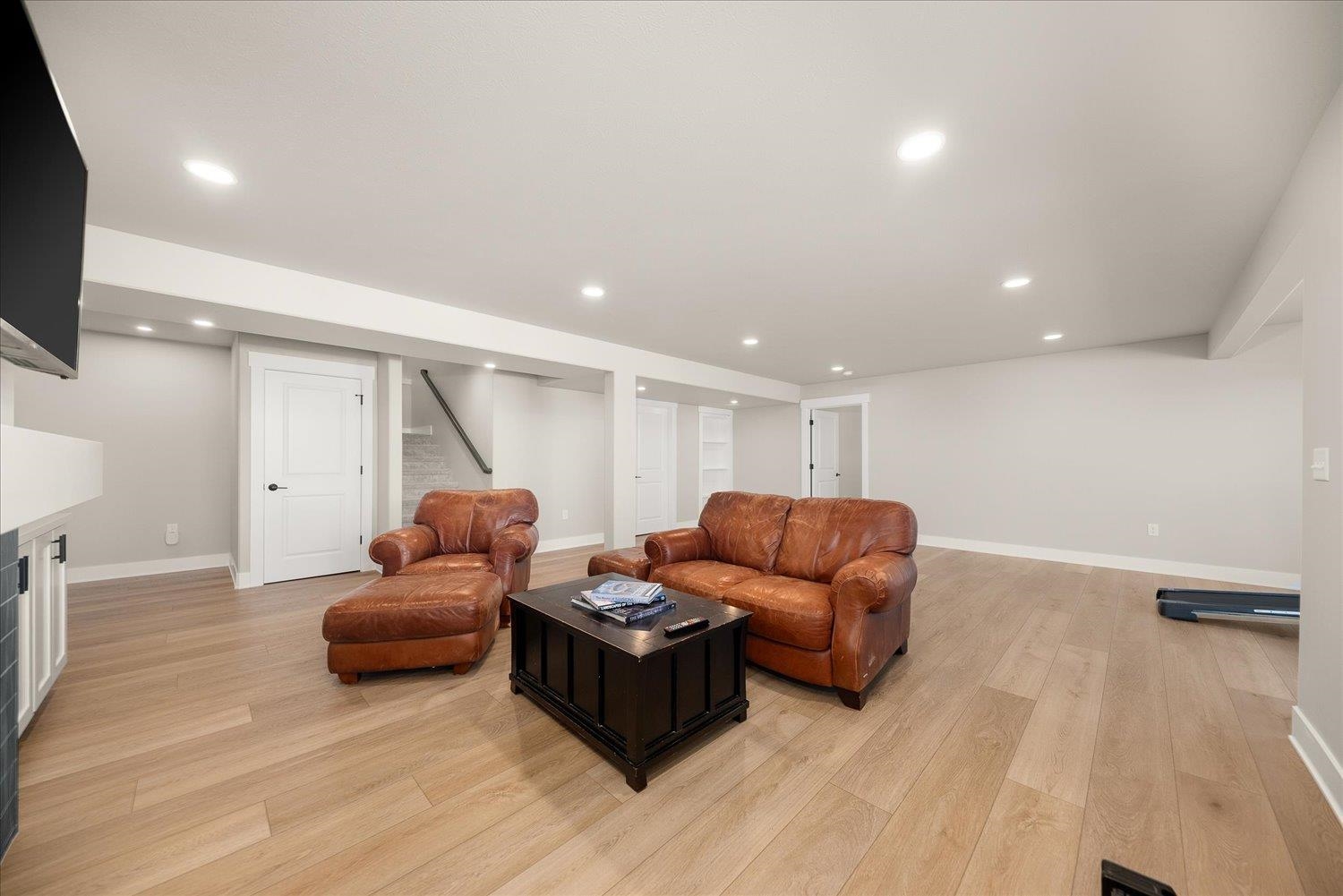 Greenacres, Washington, 99016, United States, 5 Bedrooms Bedrooms, ,3 BathroomsBathrooms,Residential,For Sale,1848364