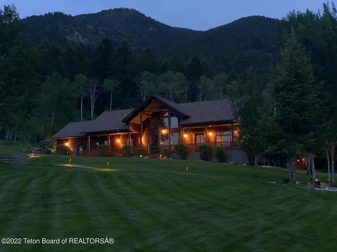501 KEYSTONE Trail, Etna, Wyoming, 83118, United States, 5 Bedrooms Bedrooms, ,4 BathroomsBathrooms,Residential,For Sale,501 KEYSTONE Trail,1517312