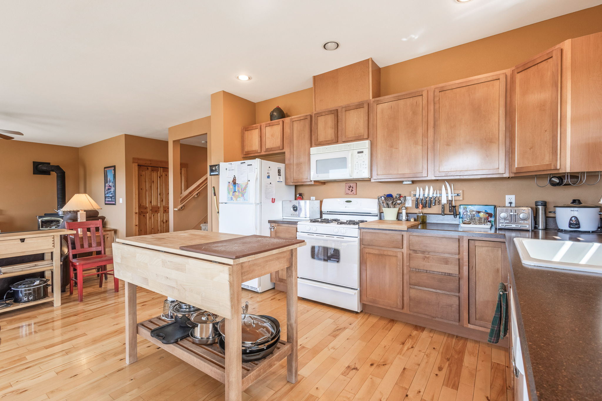 Prineville, Oregon, 97754, United States, 3 Bedrooms Bedrooms, ,3 BathroomsBathrooms,Residential,For Sale,1787892