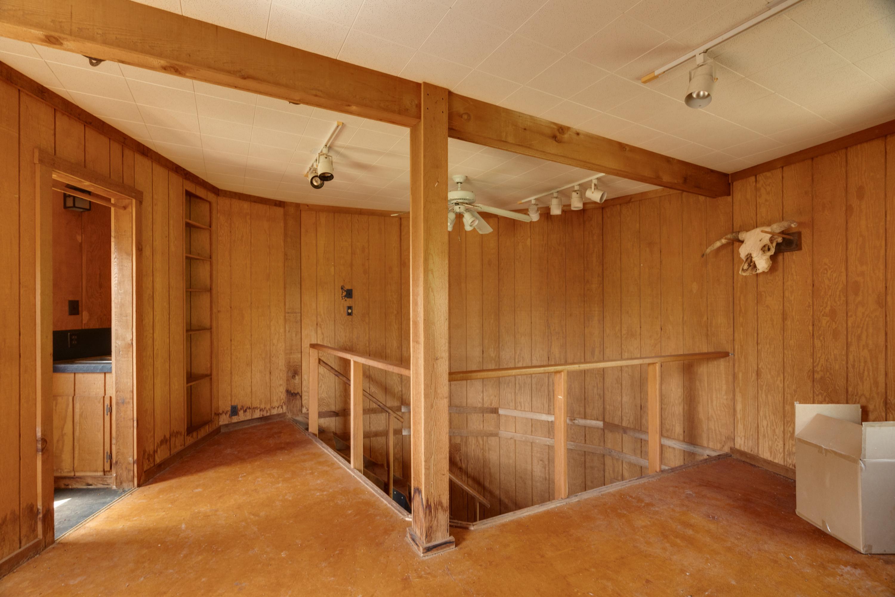  Ranch Style Rock Home on Private 80 Acres - 物件實景