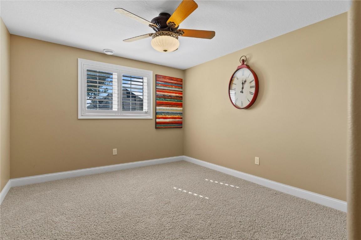 Vinton, Iowa, 52349, United States, 5 Bedrooms Bedrooms, ,3 BathroomsBathrooms,Residential,For Sale,1979270