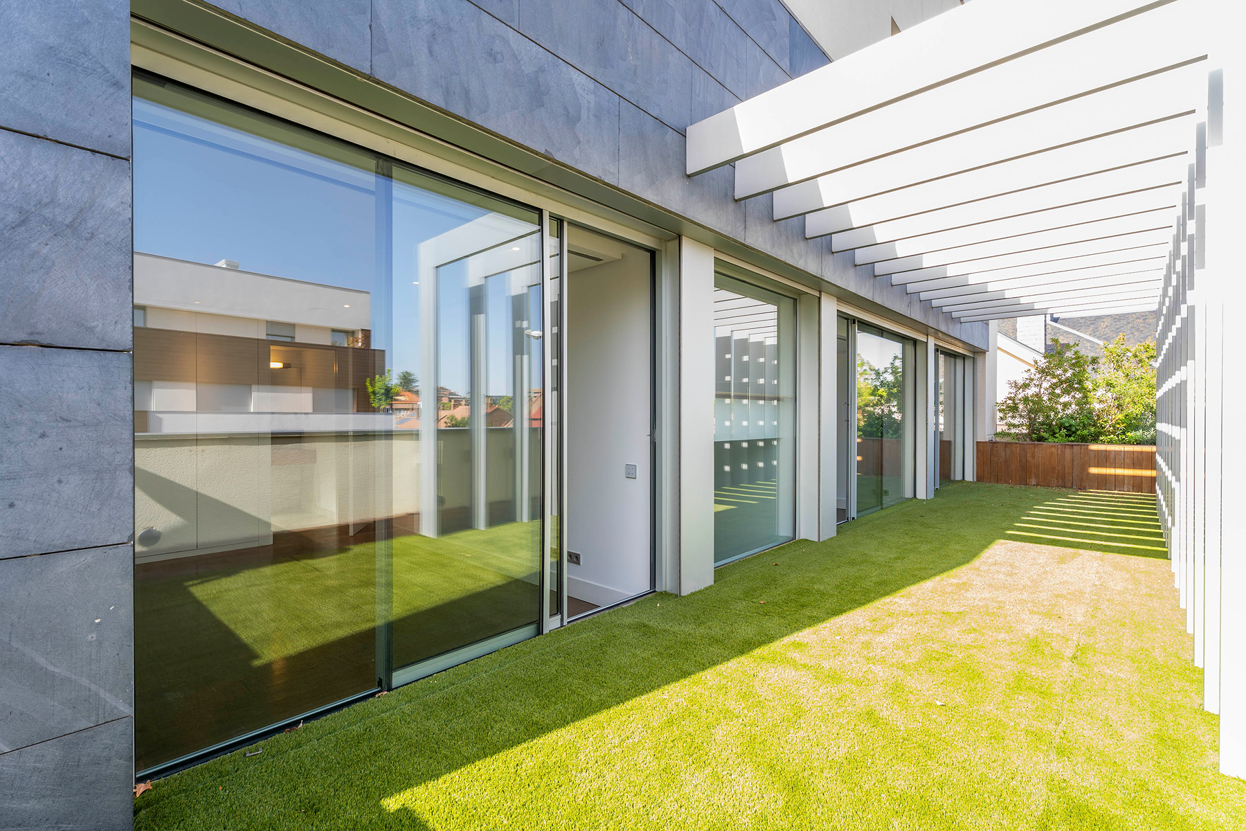  Modern Townhouse in Hortaleza, Madrid with Pool and Garden - 物件實景