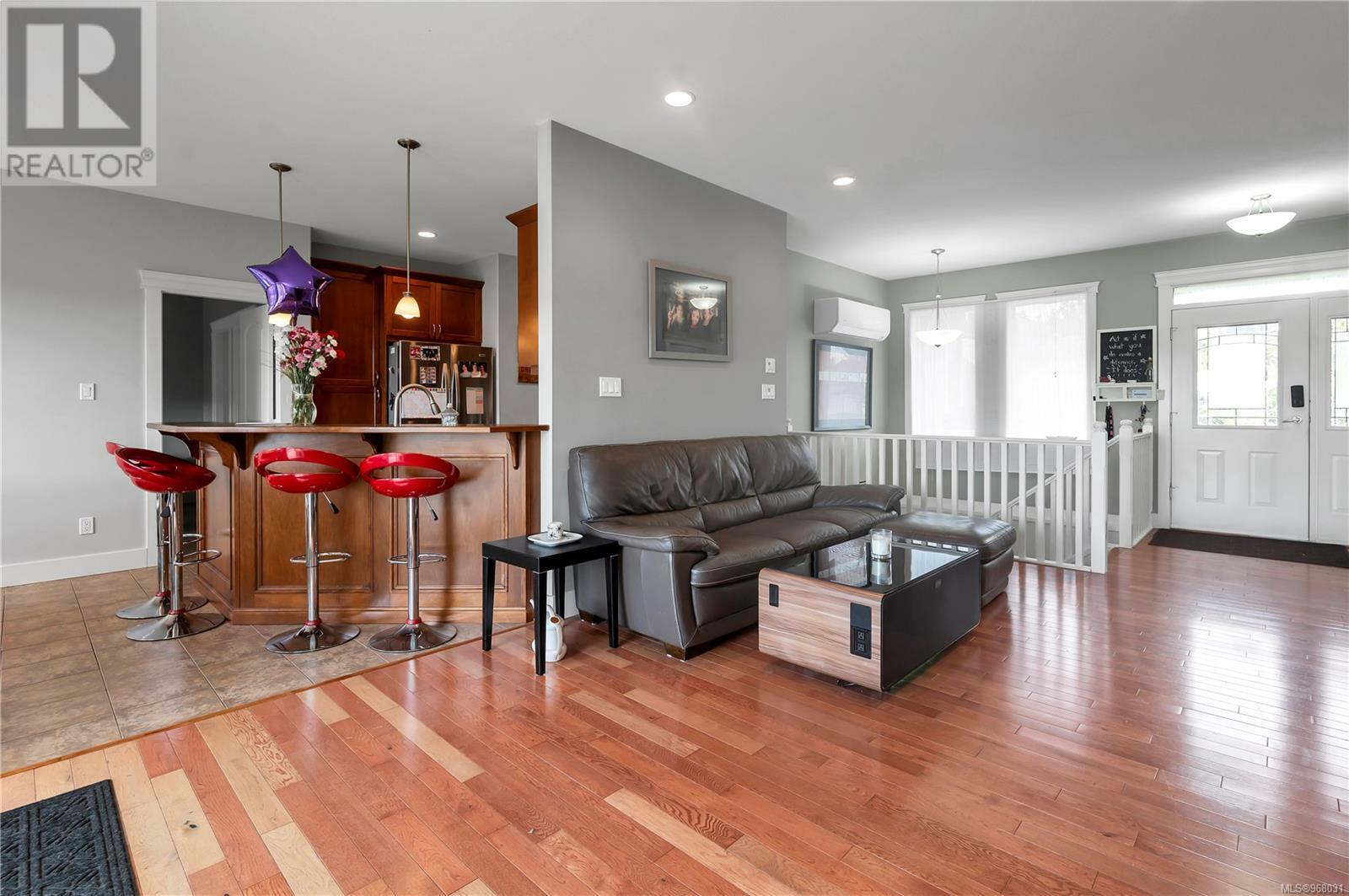 CAMPBELL RIVER, British Columbia, V9H 1V3, CA, 6 Bedrooms Bedrooms, ,4 BathroomsBathrooms,Residential,For Sale,1874294