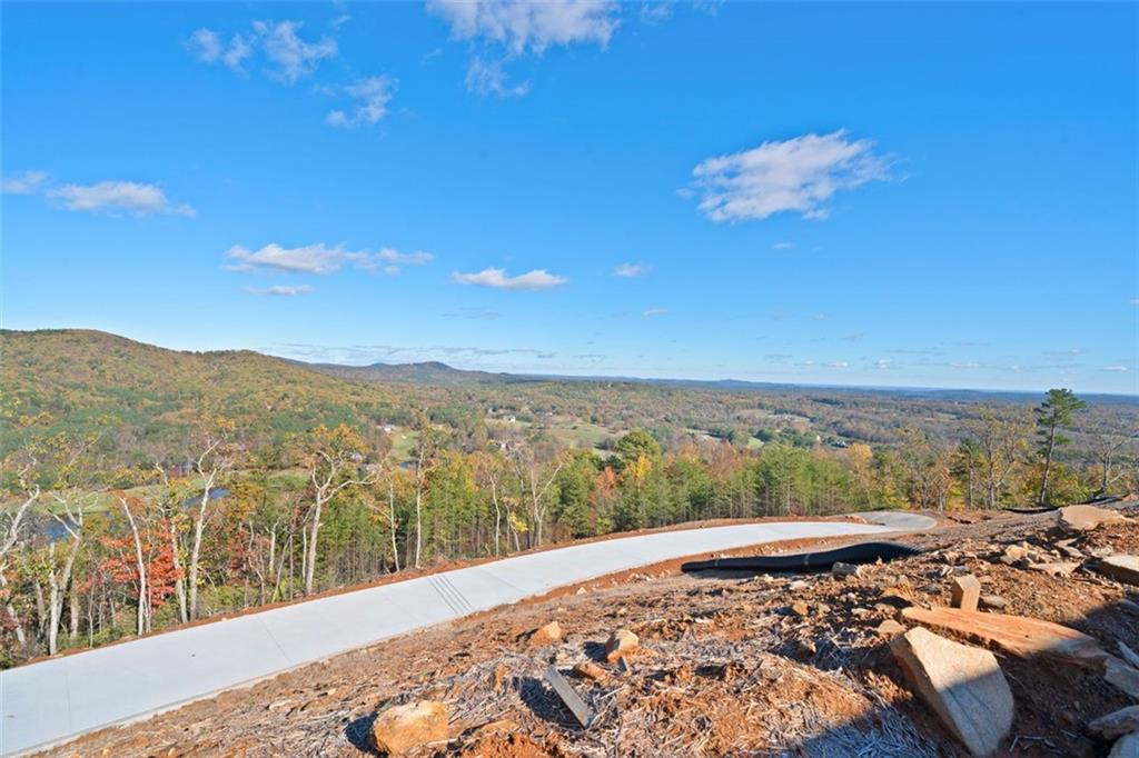 Clarkesville, Georgia, 30523, United States, 4 Bedrooms Bedrooms, ,5 BathroomsBathrooms,Residential,For Sale,1937902