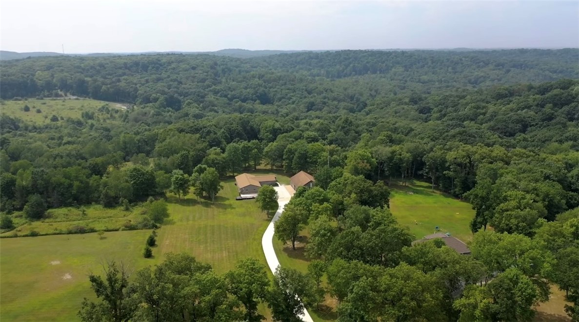 Oakland Twp, Pennsylvania, 16025, United States, 4 Bedrooms Bedrooms, ,4 BathroomsBathrooms,Residential,For Sale,1912471