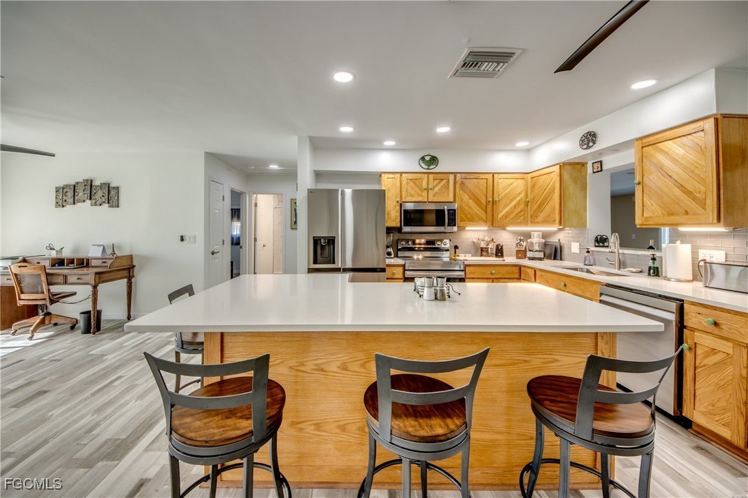 Fort Myers Beach, Florida, 33931, United States, 3 Bedrooms Bedrooms, ,2 BathroomsBathrooms,Residential,For Sale,1975143