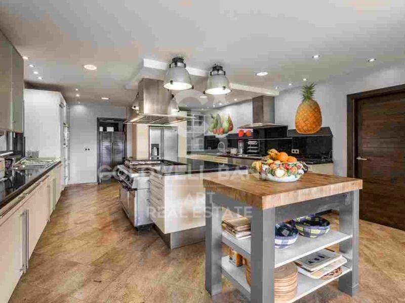 Estepona, Andalusia, ES, 8 Bedrooms Bedrooms, ,8 BathroomsBathrooms,Residential,For Sale,1806113