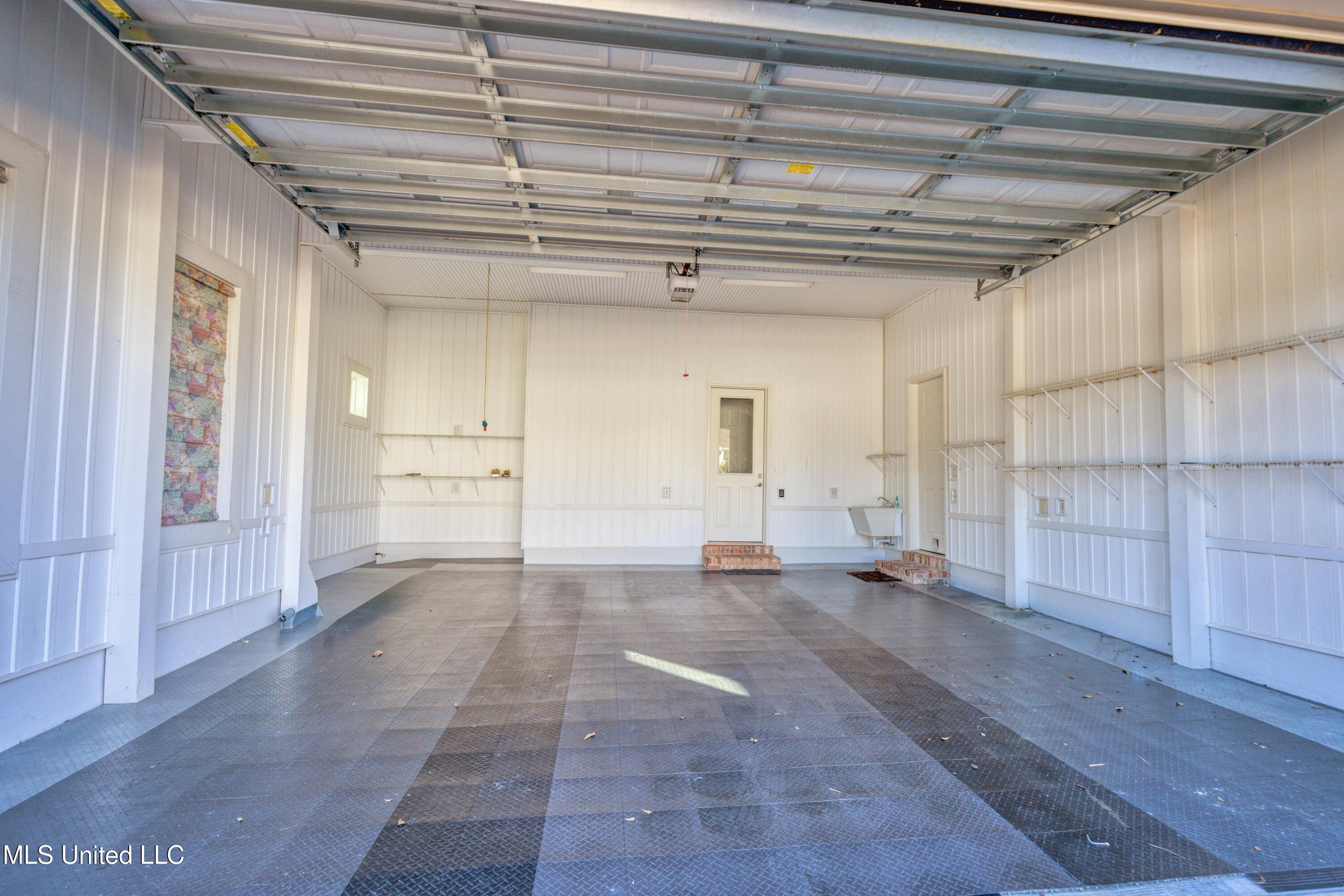 Diamondhead, Mississippi, 39525, United States, 6 Bedrooms Bedrooms, ,6 BathroomsBathrooms,Residential,For Sale,2005178