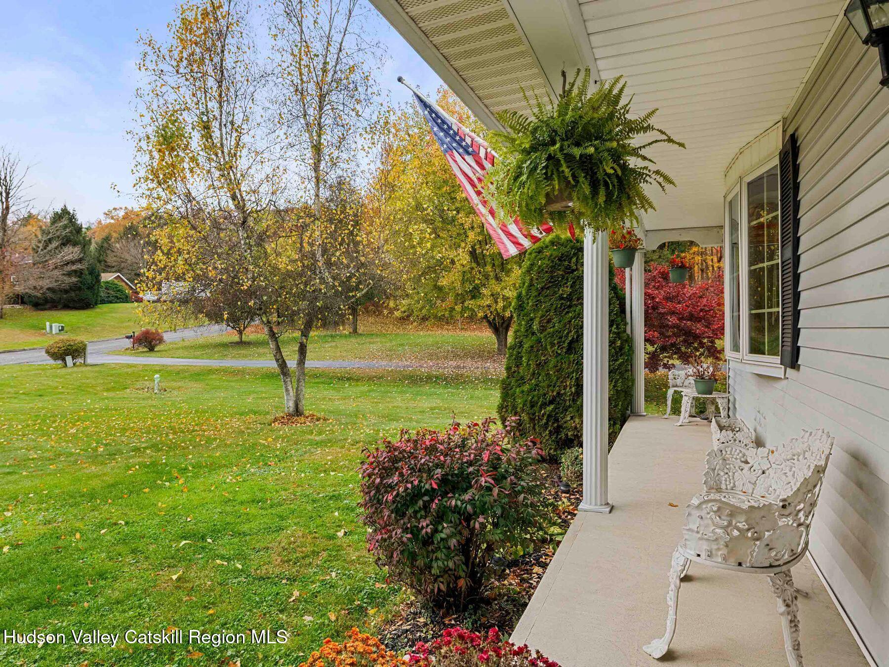 Lake Katrine, New York, 12449, United States, 4 Bedrooms Bedrooms, ,3 BathroomsBathrooms,Residential,For Sale,1987709