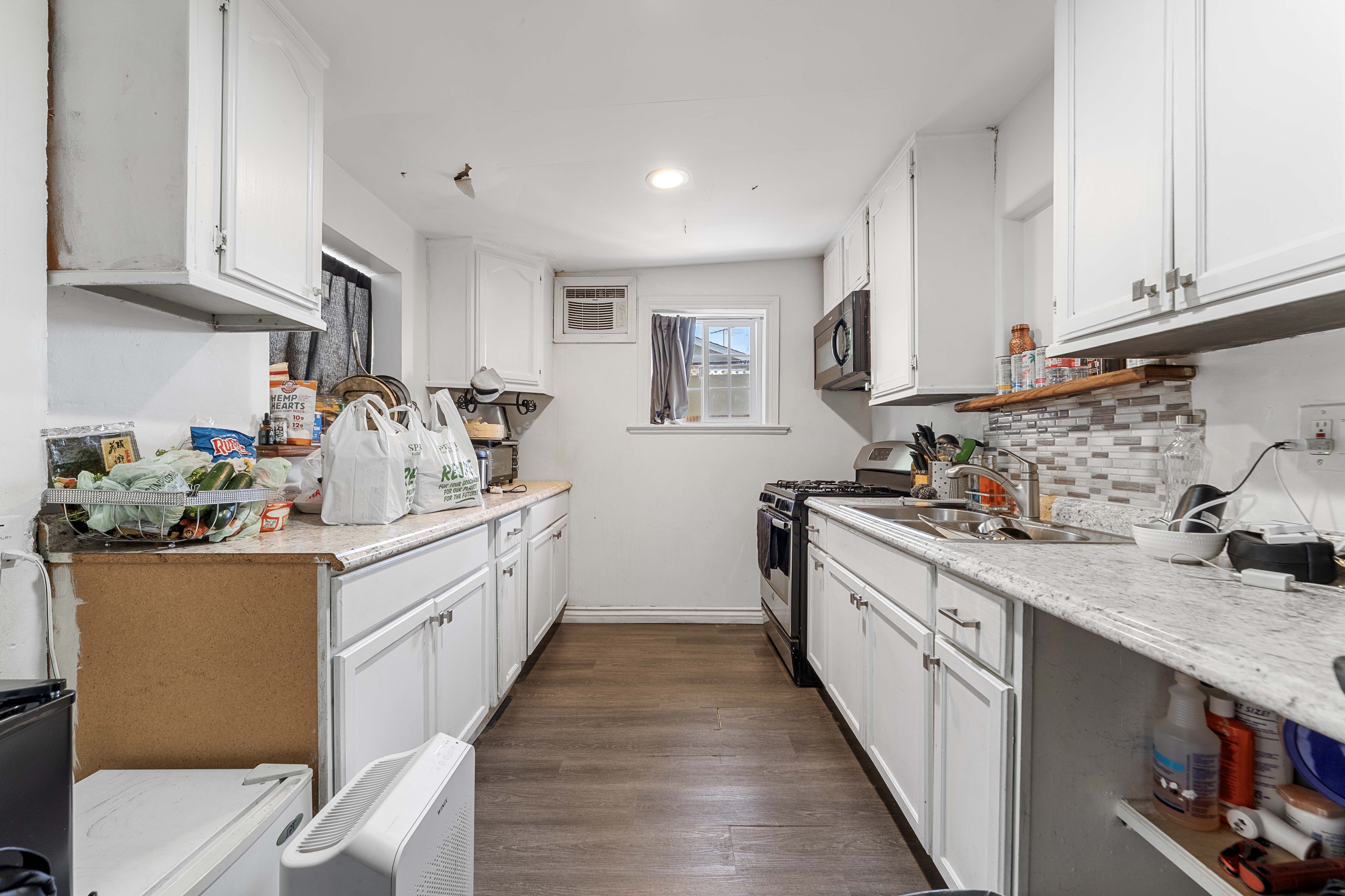 Baldwin Park, California, 91706, United States, 3 Bedrooms Bedrooms, ,2 BathroomsBathrooms,Residential,For Sale,1929080