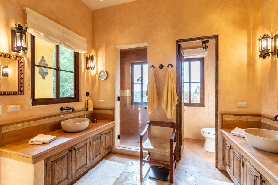 San Miguel de Allende, Guanajuato, 37700, Mexico, 7 Bedrooms Bedrooms, ,7 BathroomsBathrooms,Residential,For Sale,1995902